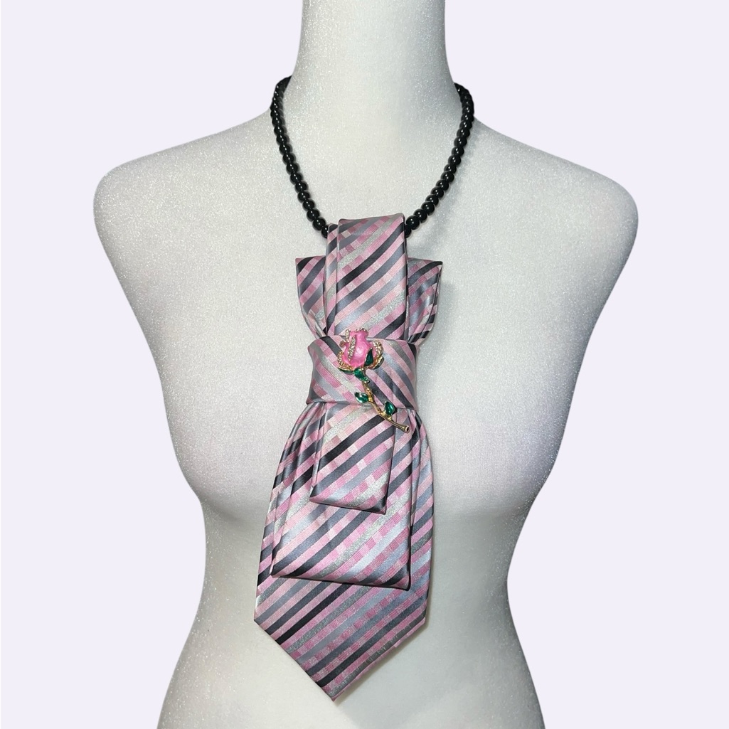 Elegant Pink And Black Necktie Necklace With Beautiful Rose Brooch 30$